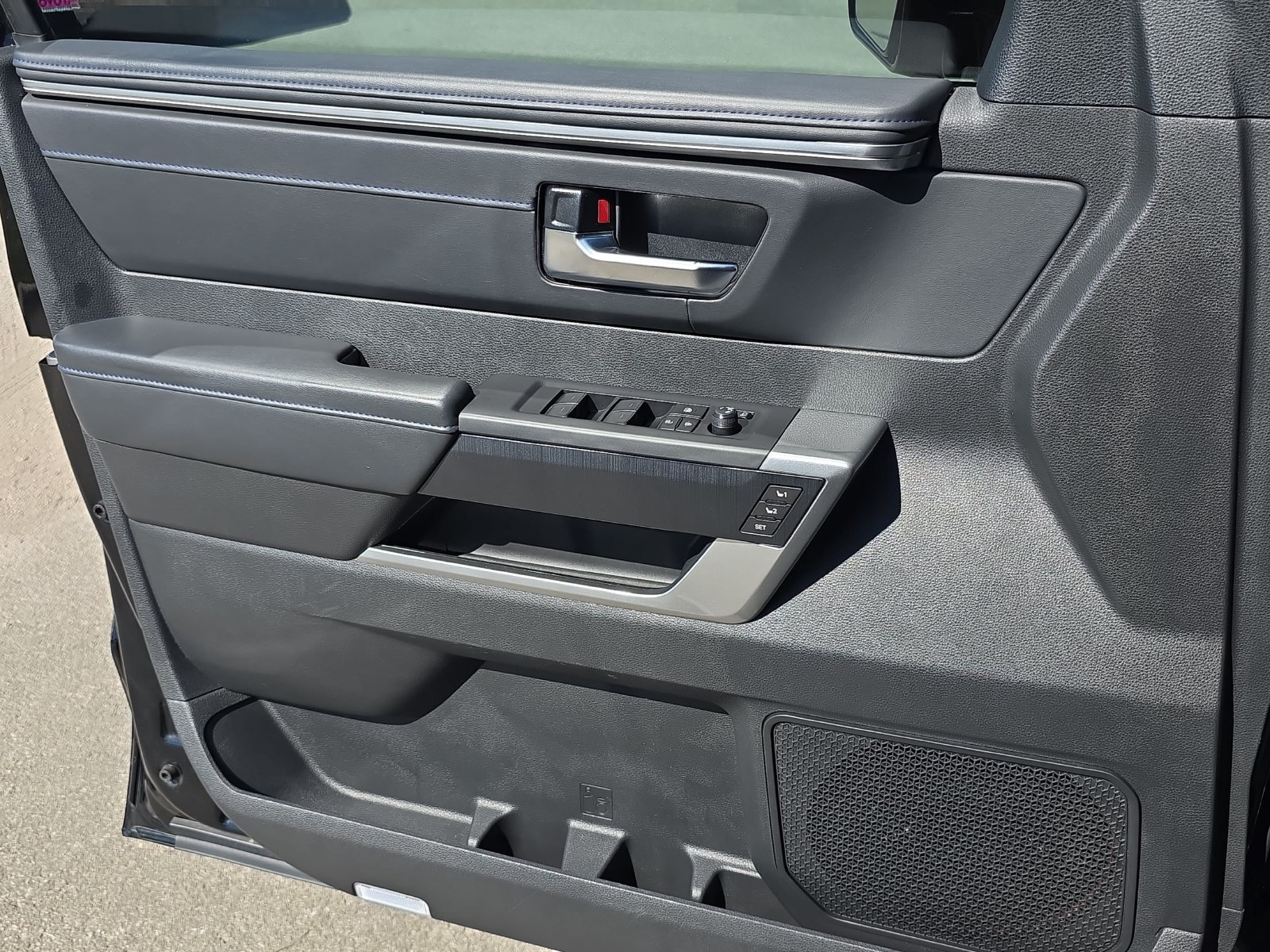Used 2024 Toyota Sequoia Platinum AWD/4WD image 24