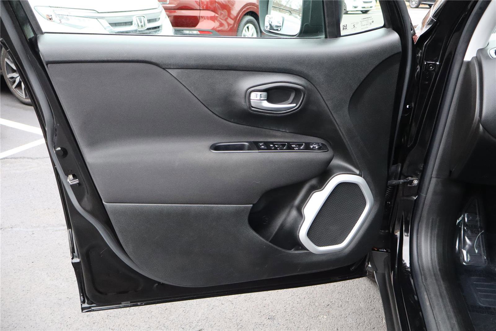 Used 2021 Jeep Renegade Sport image 13