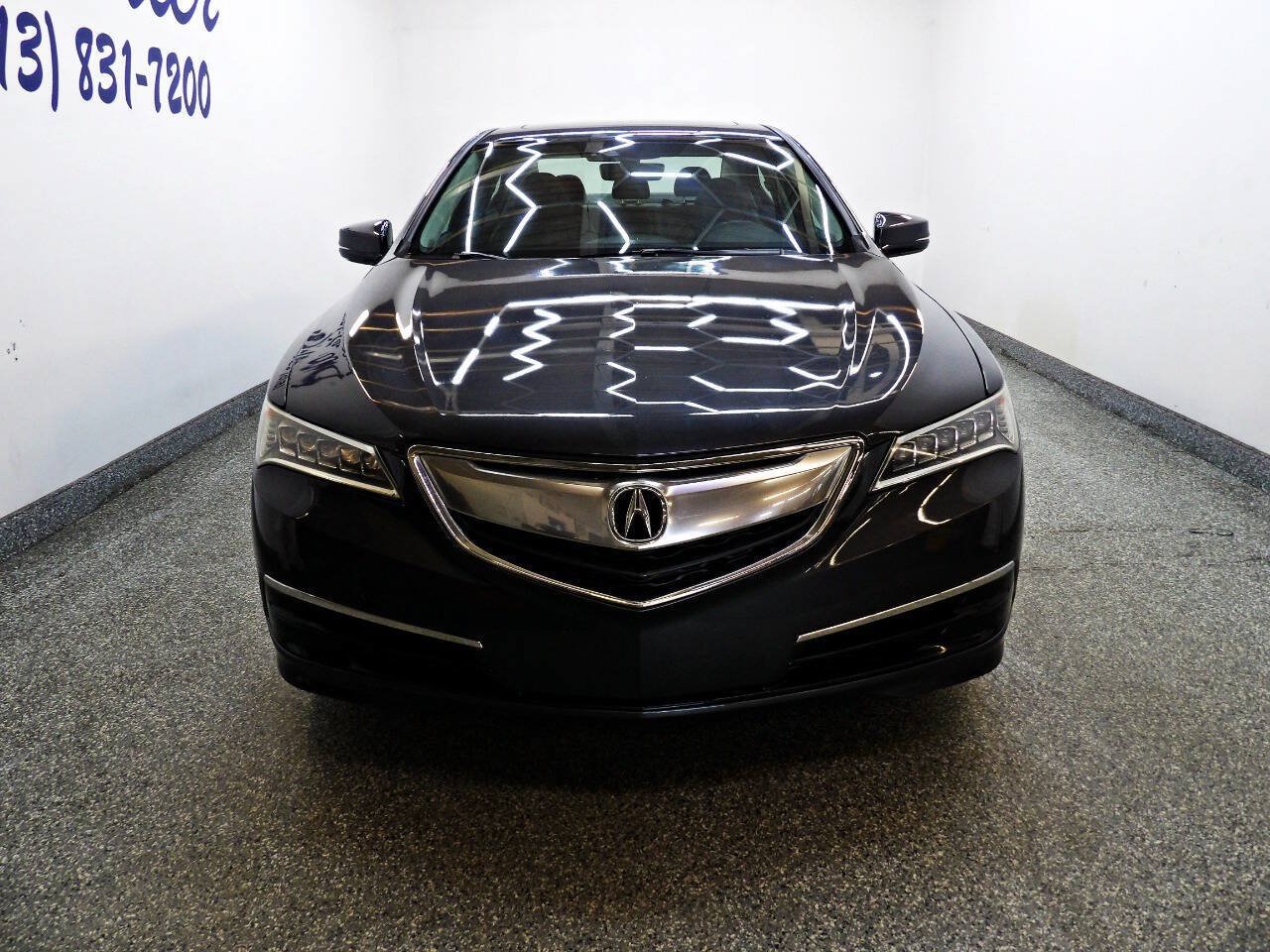 Used 2015 Acura TLX w/ Technology Package FWD image 2