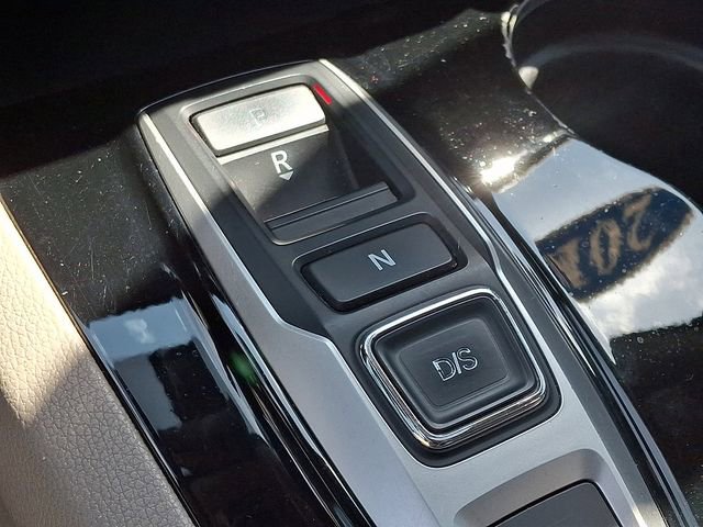 Used 2017 Honda Pilot Elite image 19