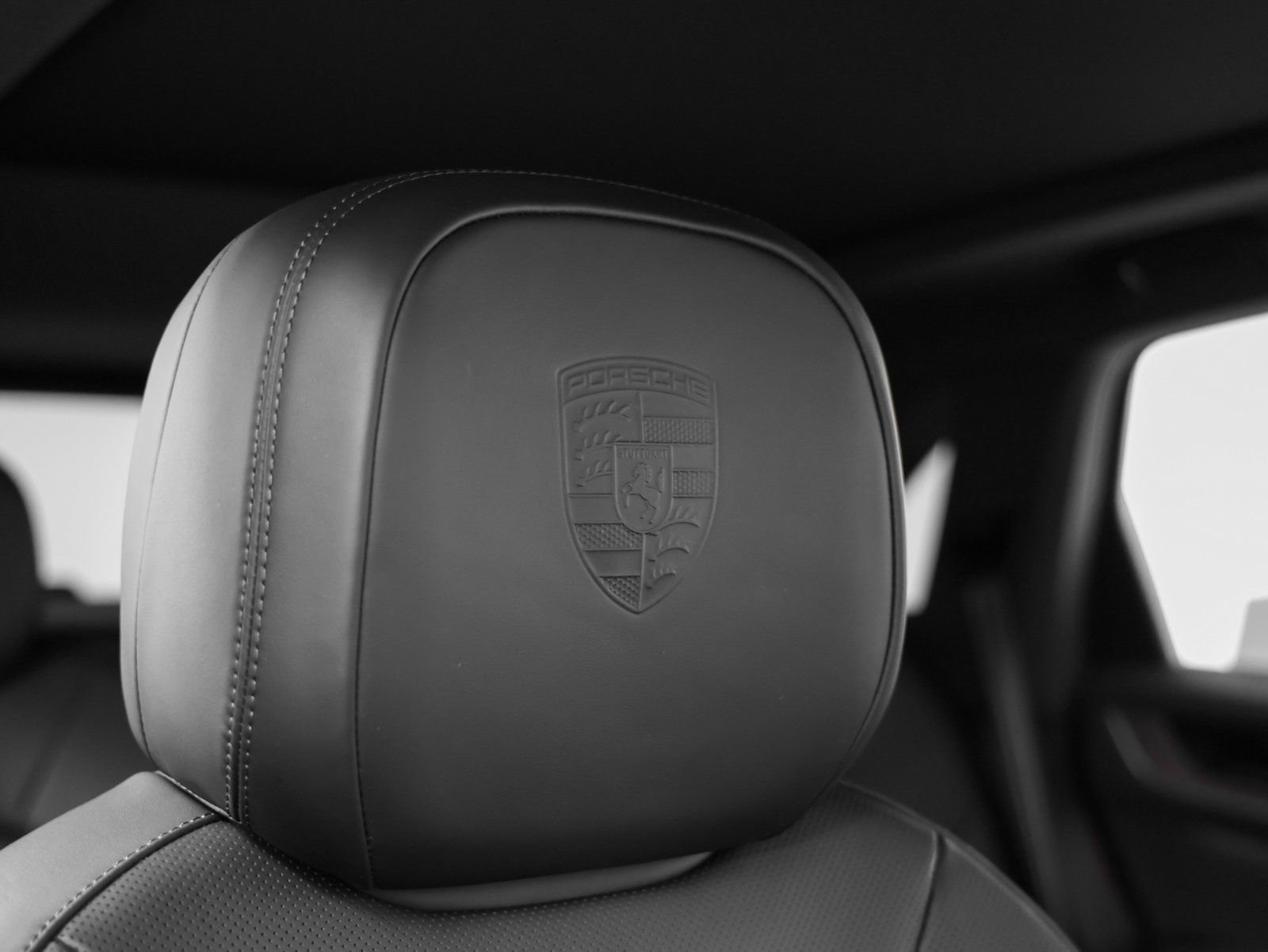 Certified 2025 Porsche Cayenne image 22