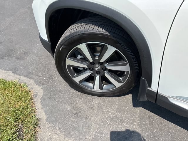 Certified 2025 Honda Pilot Touring image 28