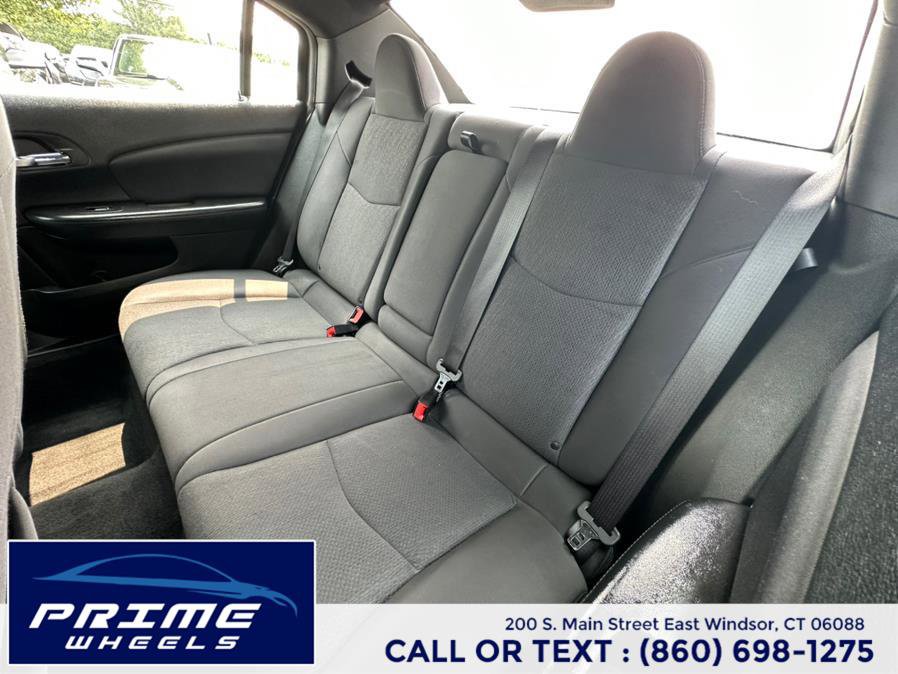 Used 2013 Chrysler 200 LX FWD image 13