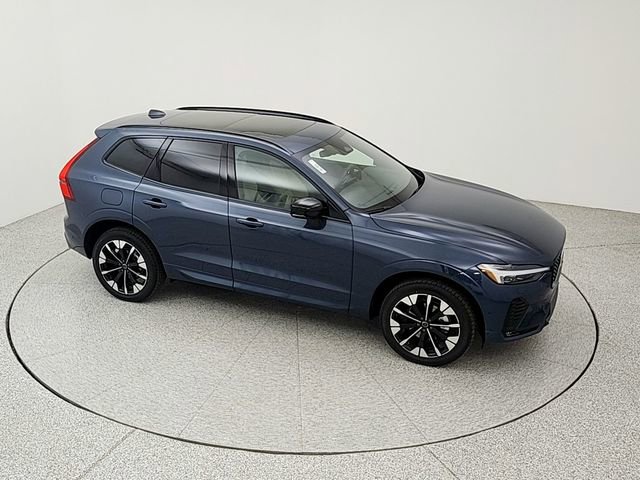 New 2026 Volvo XC60 B5 Plus w/ Climate Package image 15