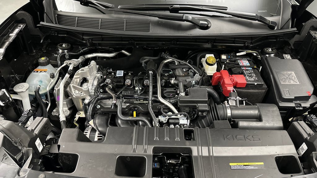 New 2025 Nissan Kicks SR w/ SR Premium Package image 11