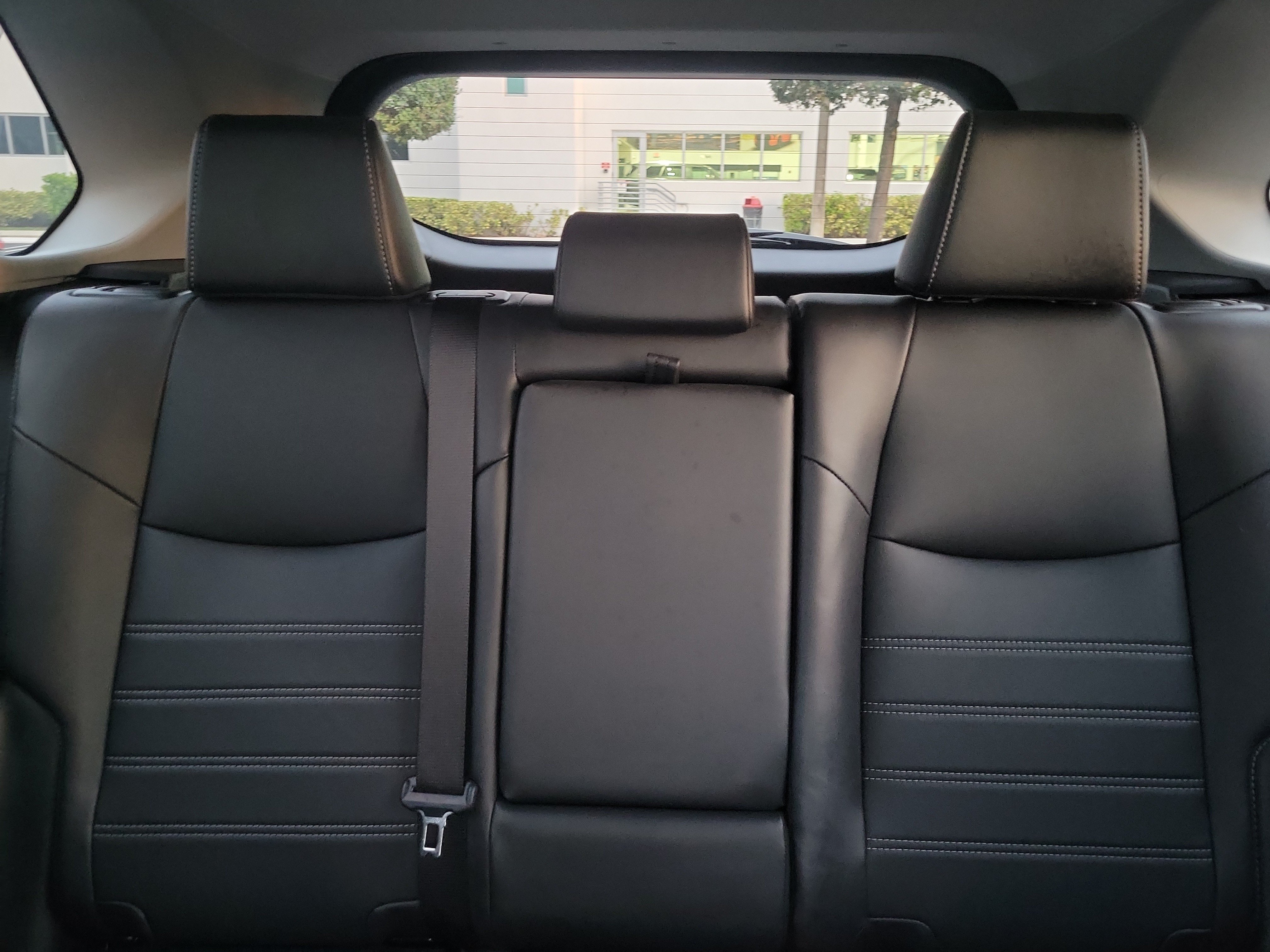 Used 2024 Toyota RAV4 XLE Premium FWD image 21