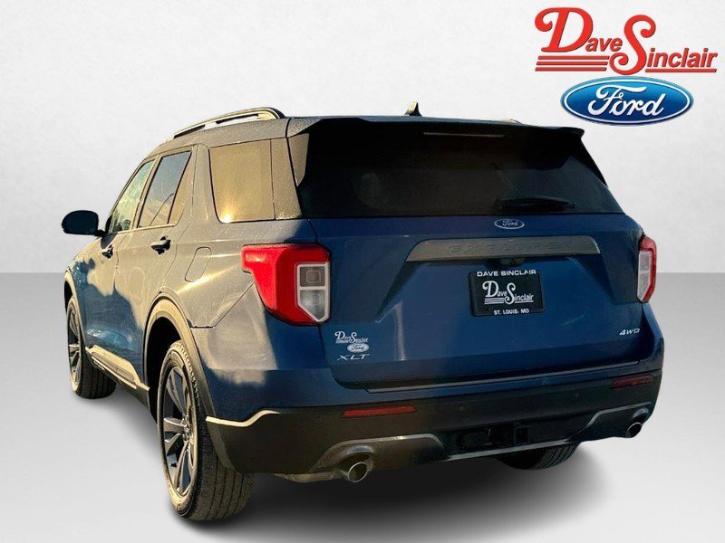 Used 2023 Ford Explorer XLT w/ Equipment Group 202A image 9