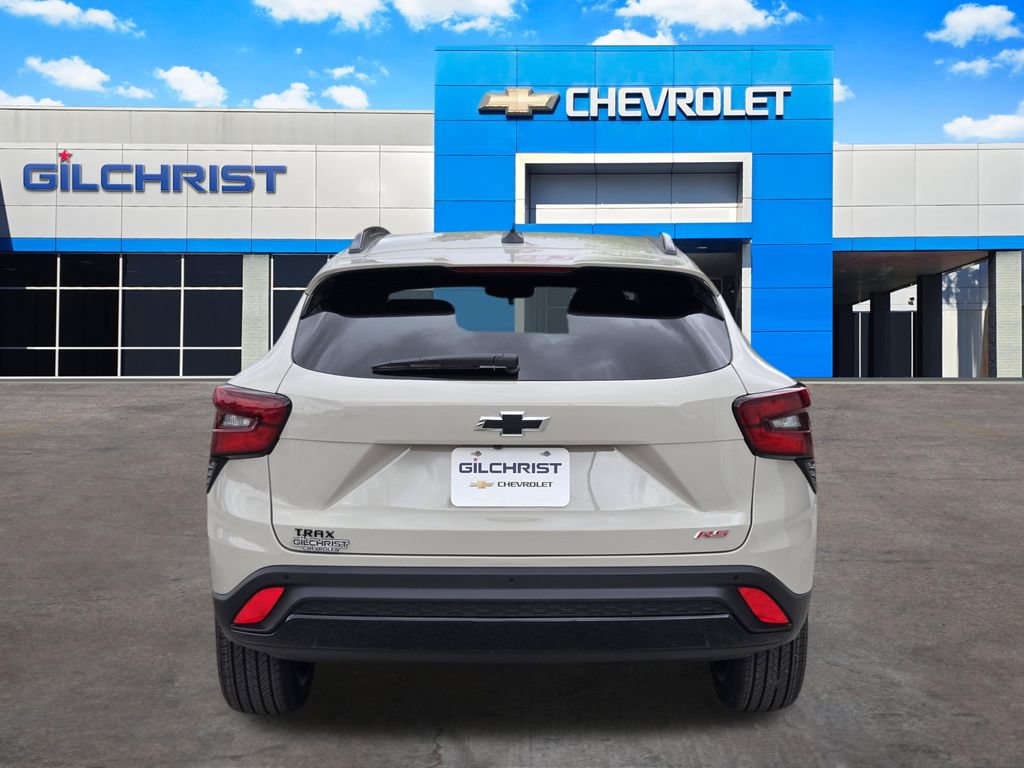 New 2026 Chevrolet Trax RS w/ Sunroof Package FWD image 7