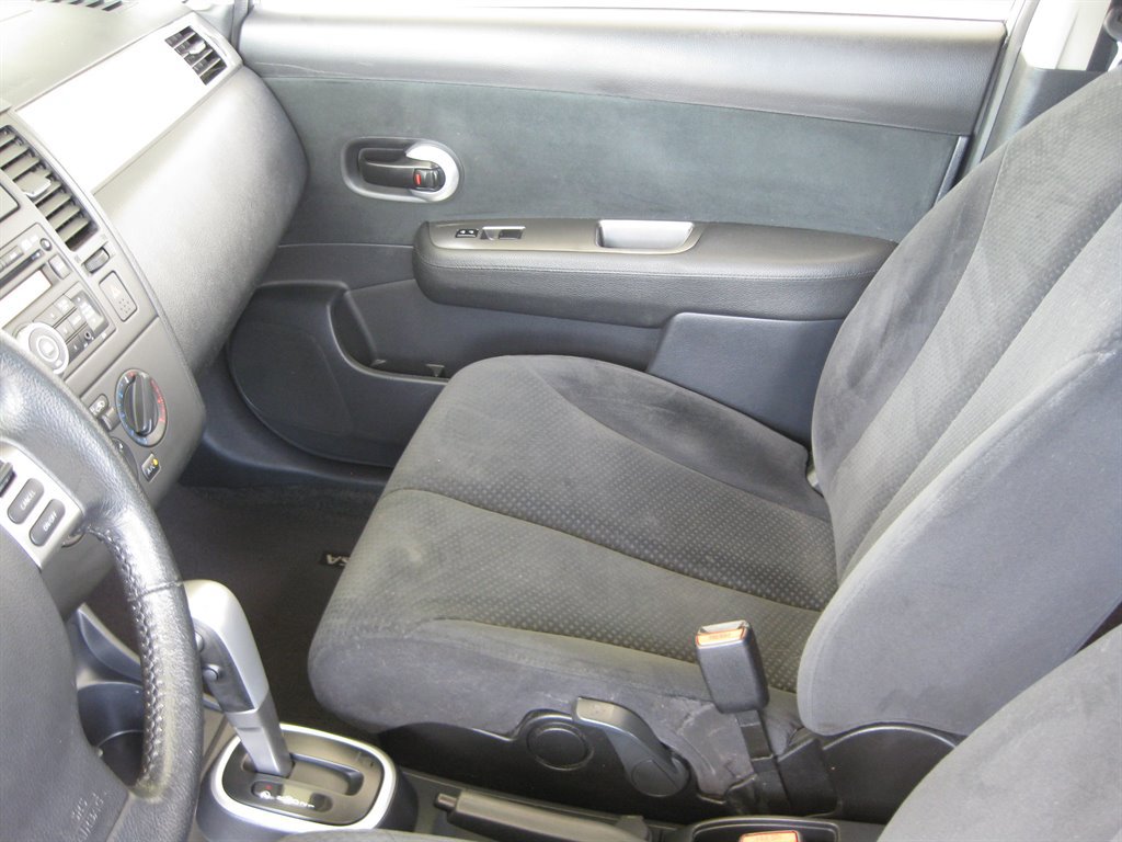 Used 2012 Nissan Versa 1.8 S w/ Special Edition Pkg FWD image 20