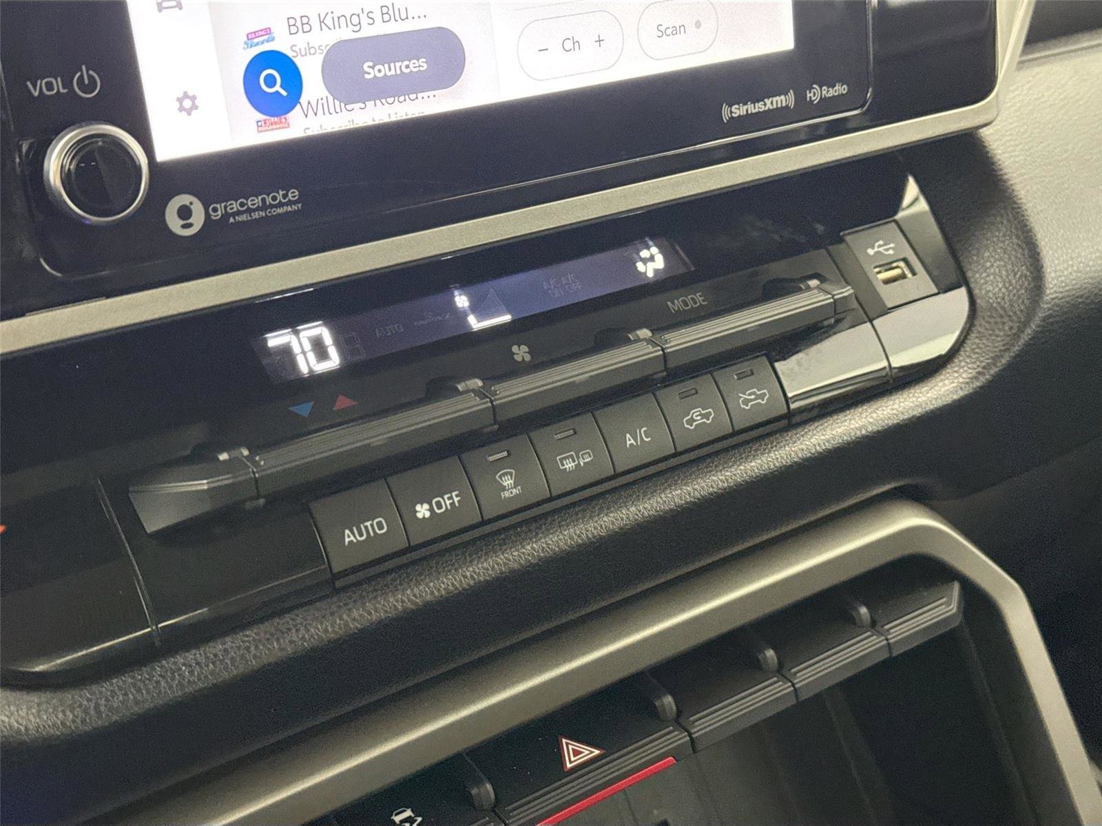 Used 2022 Toyota Tundra SR5 image 25