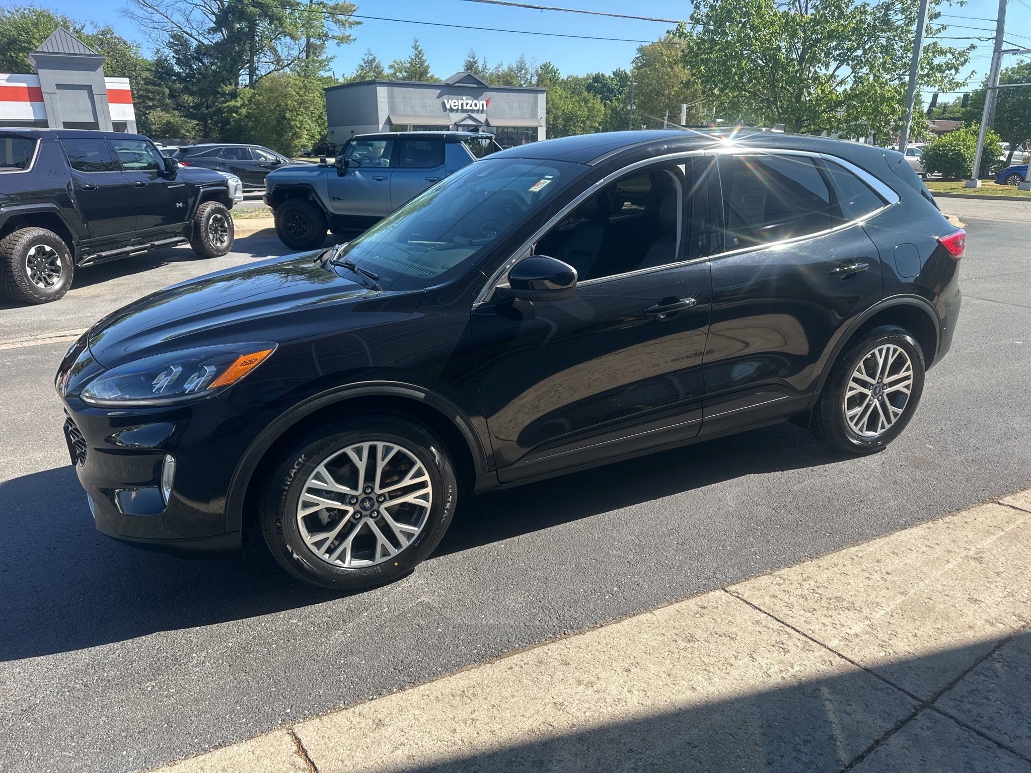 Used 2022 Ford Escape SEL AWD/4WD image 6