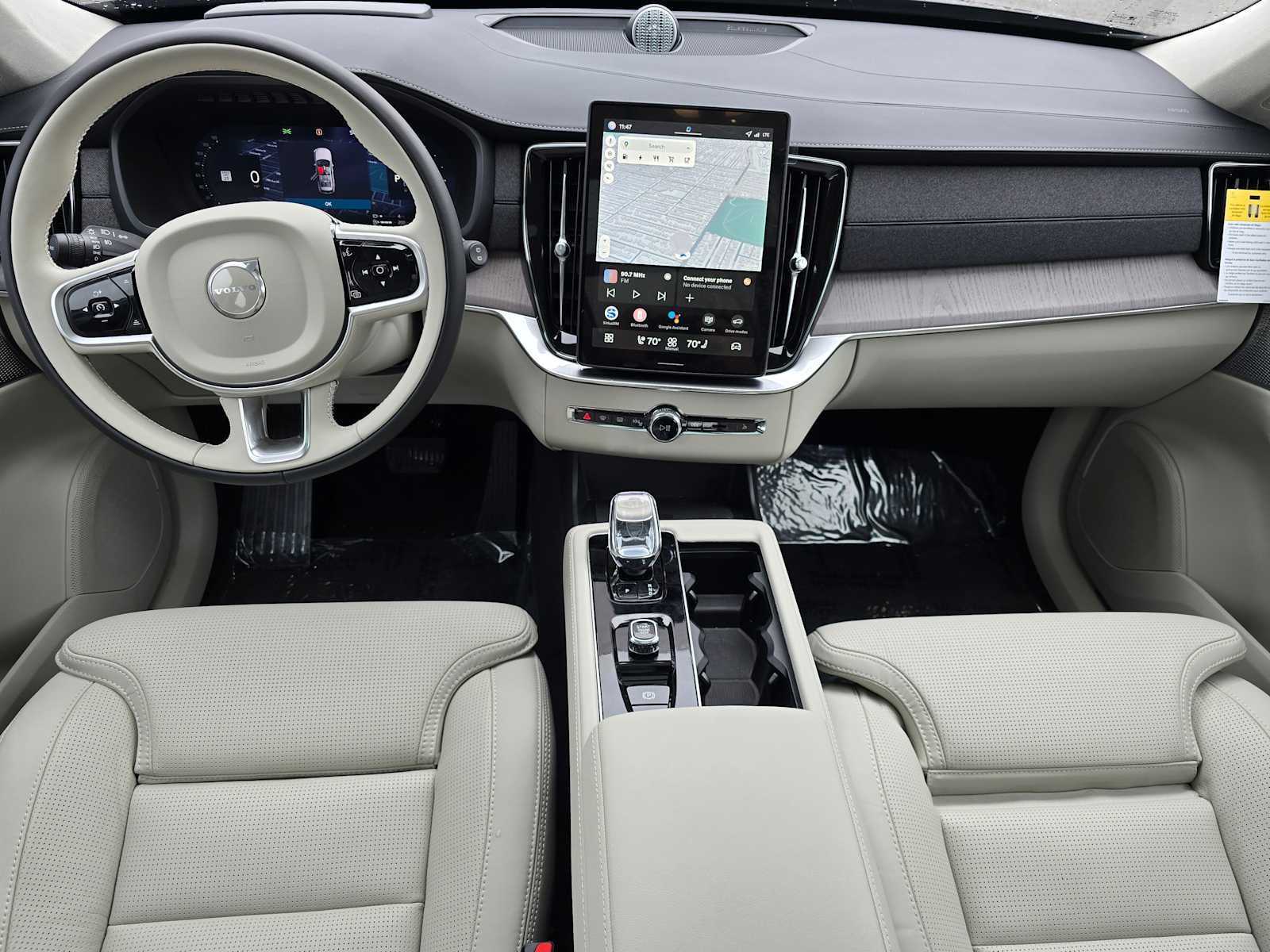 New 2026 Volvo XC90 T8 Ultra w/ Lounge Package AWD/4WD image 18