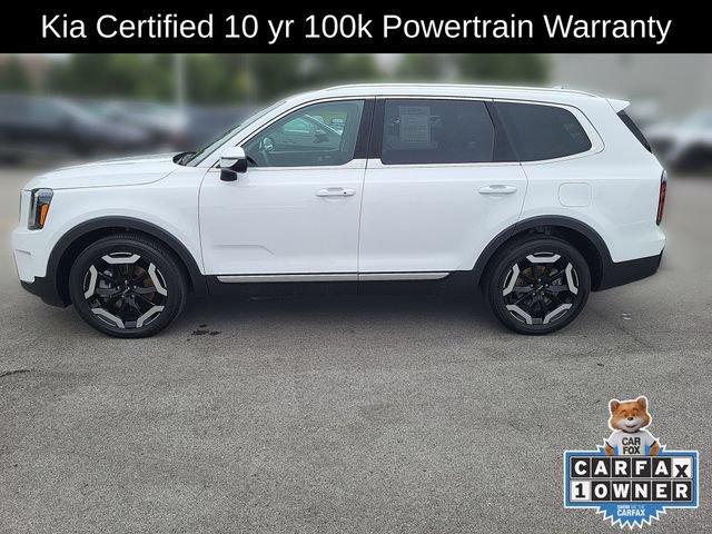 Certified 2023 Kia Telluride EX w/ EX Captain's Chair Package FWD image 2