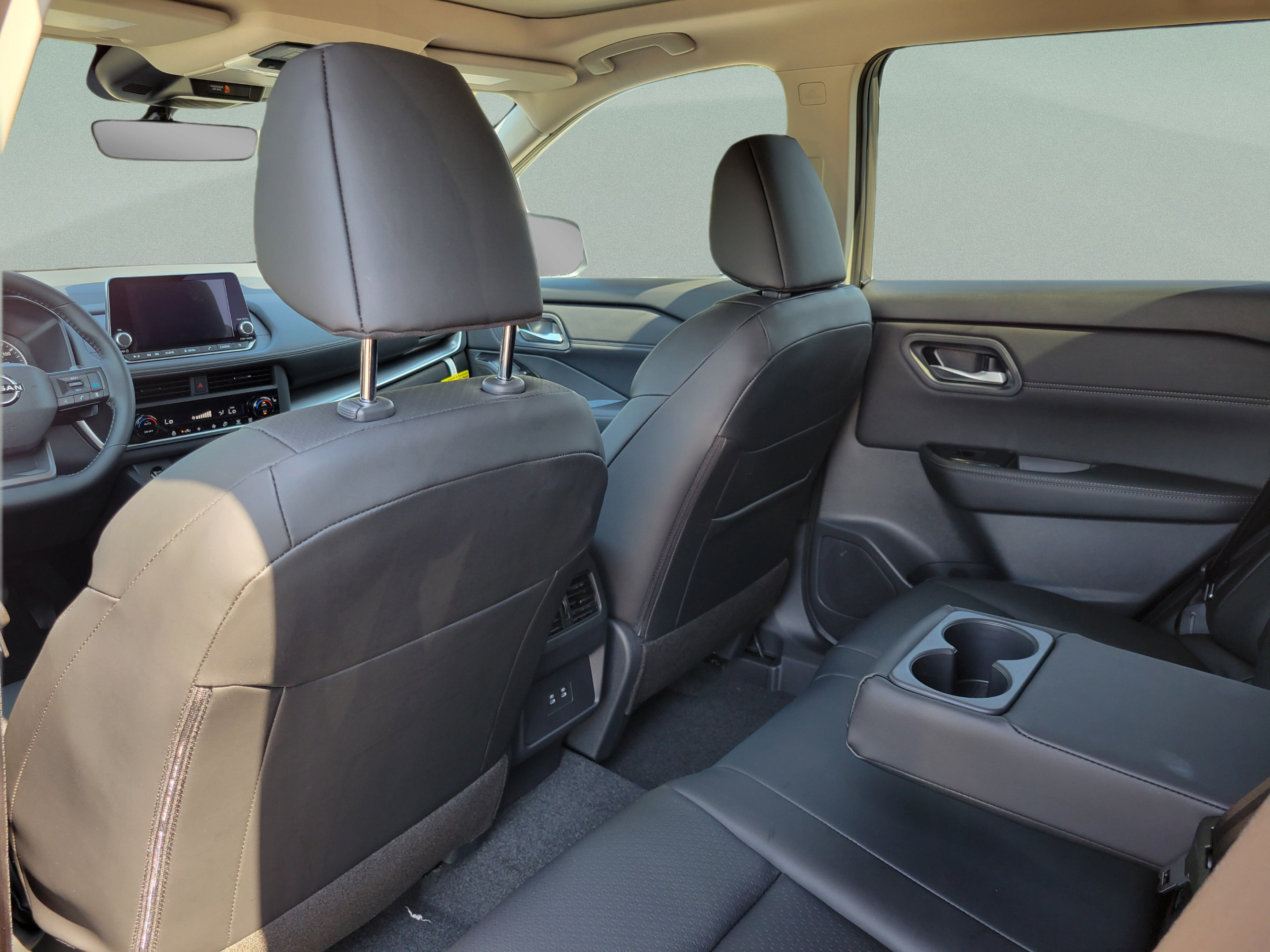 New 2026 Nissan Rogue Dark Armor FWD image 11