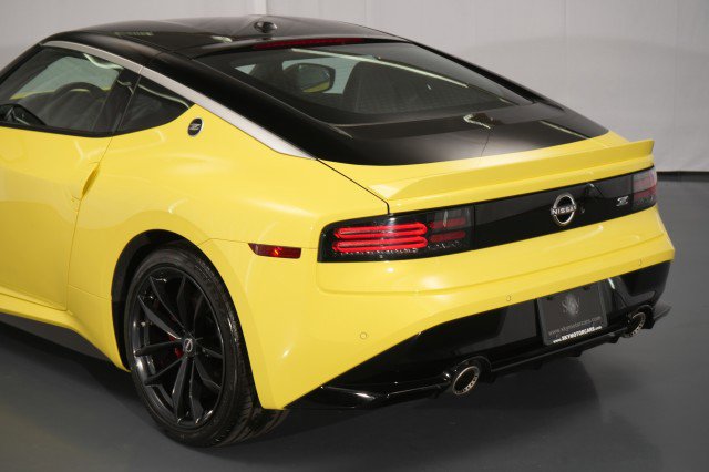 Used 2024 Nissan Z Performance w/ Floor Mat Package RWD image 13