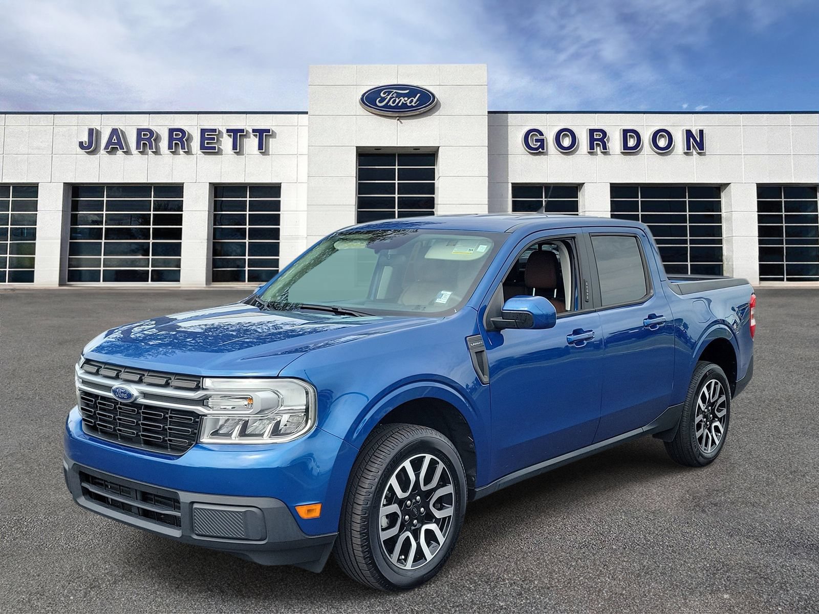 Certified 2023 Ford Maverick Lariat w/ Lariat Luxury Package FWD image 2