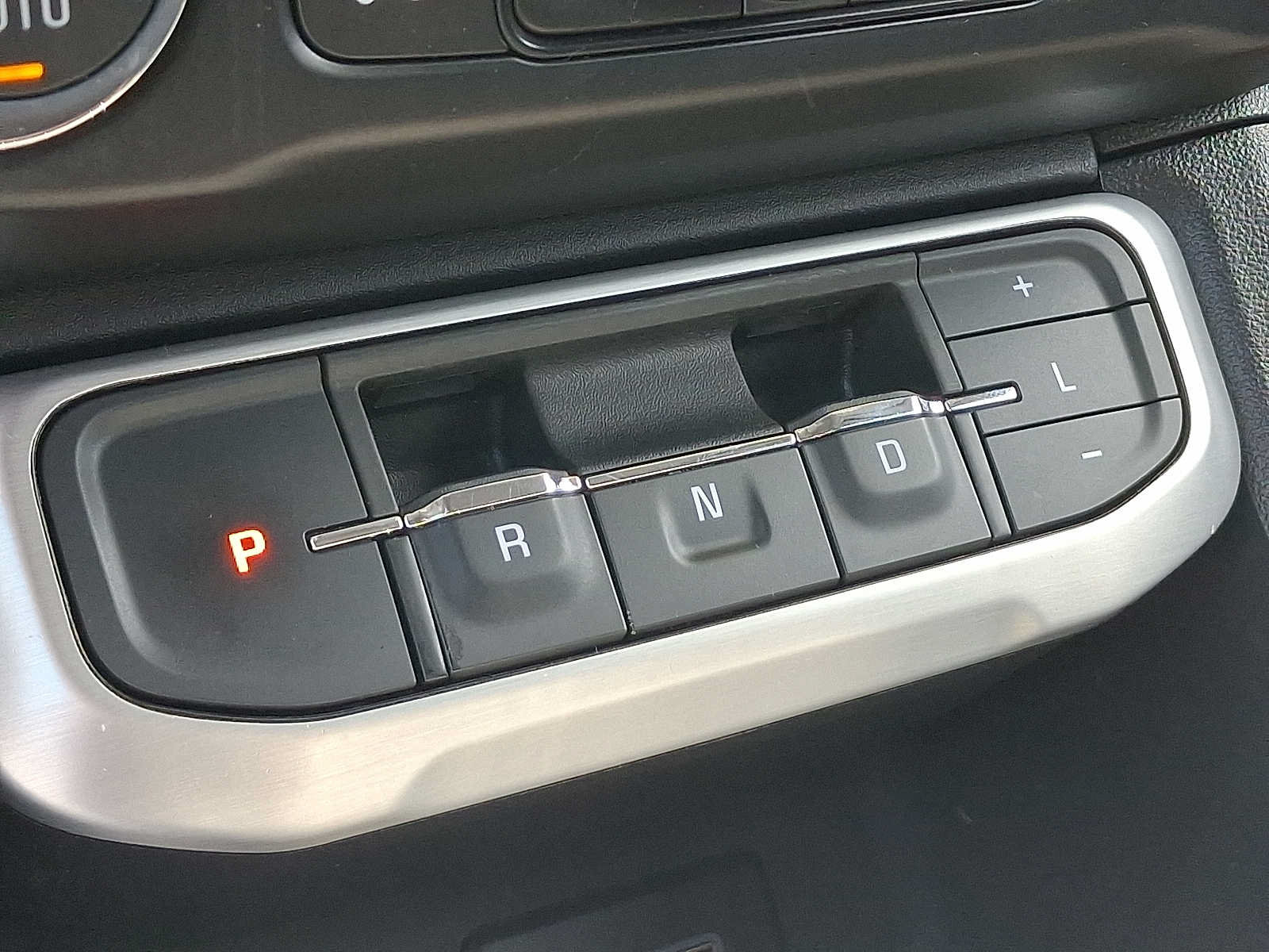 Used 2023 GMC Acadia SLE w/ Driver Convenience Package AWD/4WD image 15