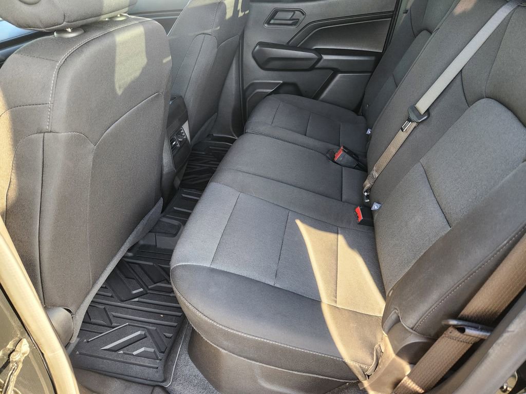 Used 2023 Chevrolet Colorado Trail Boss AWD/4WD image 25