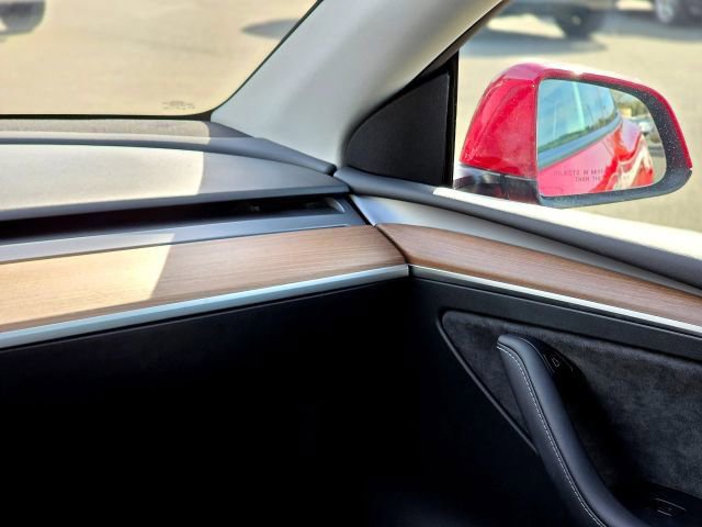 Used 2023 Tesla Model Y Long Range image 20