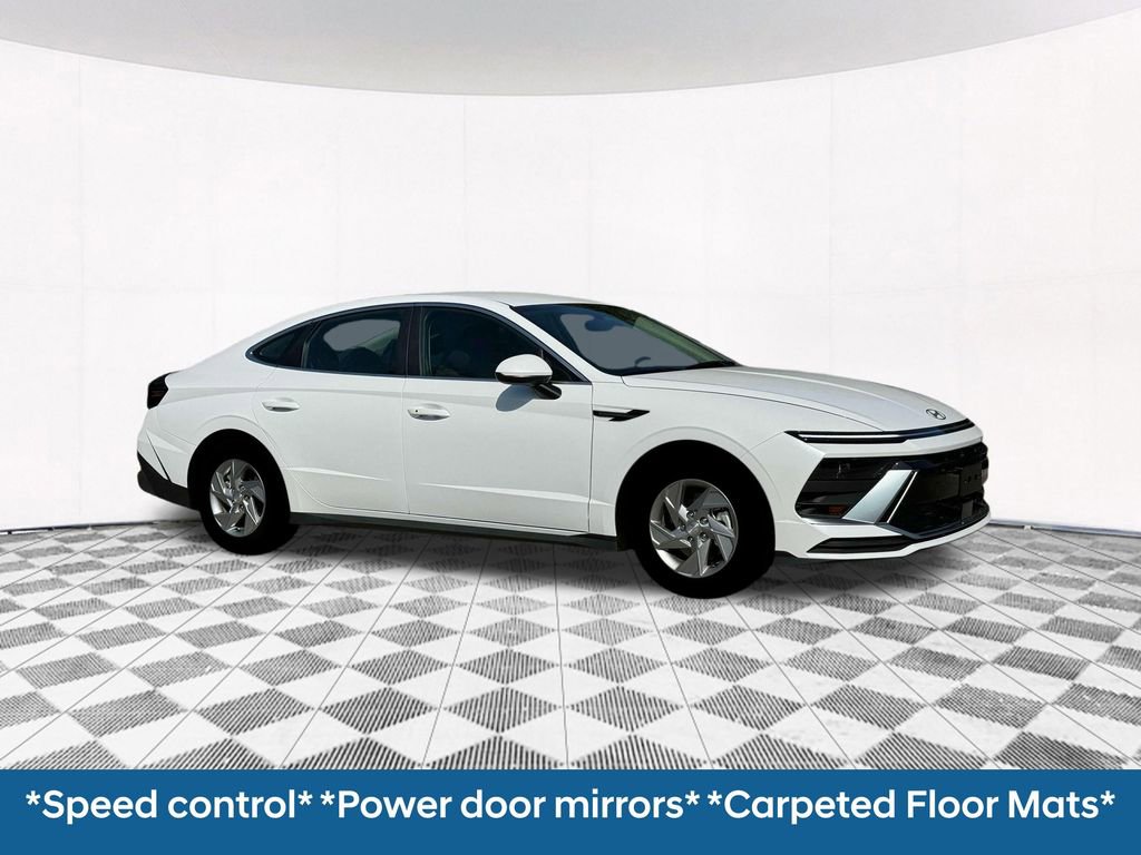 Used 2025 Hyundai Sonata SE FWD image 17