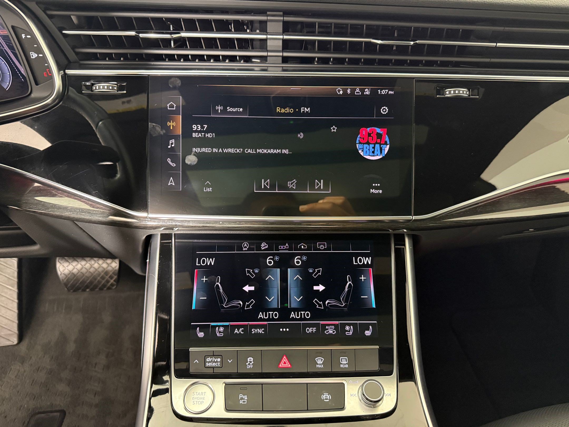 Used 2020 Audi Q8 Premium Plus w/ Premium Plus Package AWD/4WD image 17