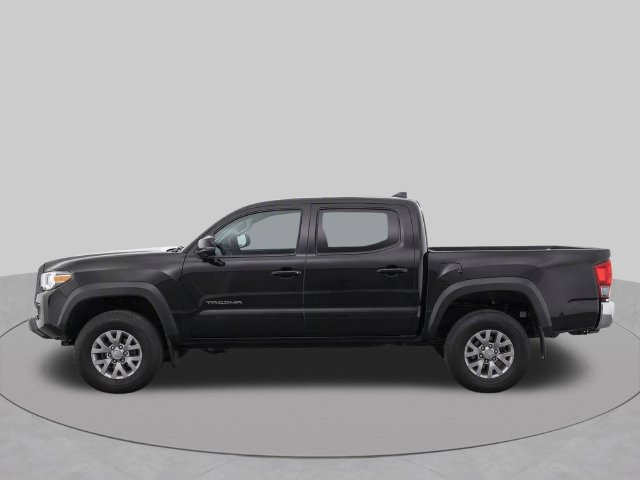Used 2018 Toyota Tacoma SR5 AWD/4WD image 7