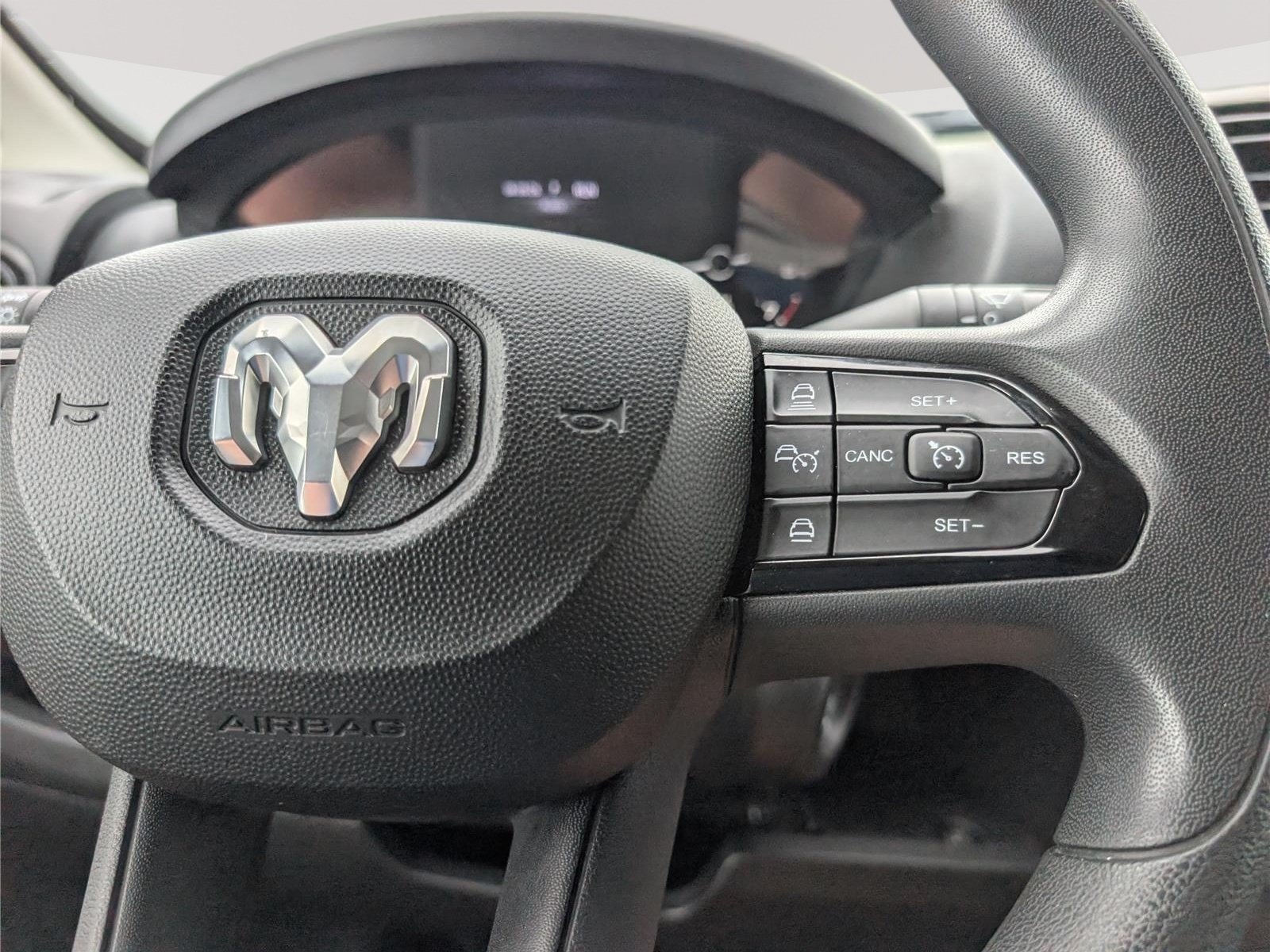 Used 2024 RAM ProMaster 2500 w/ Convenience Group FWD image 19