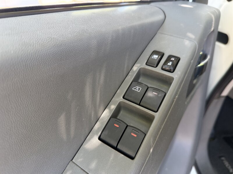 Used 2018 Nissan Frontier SV RWD image 18