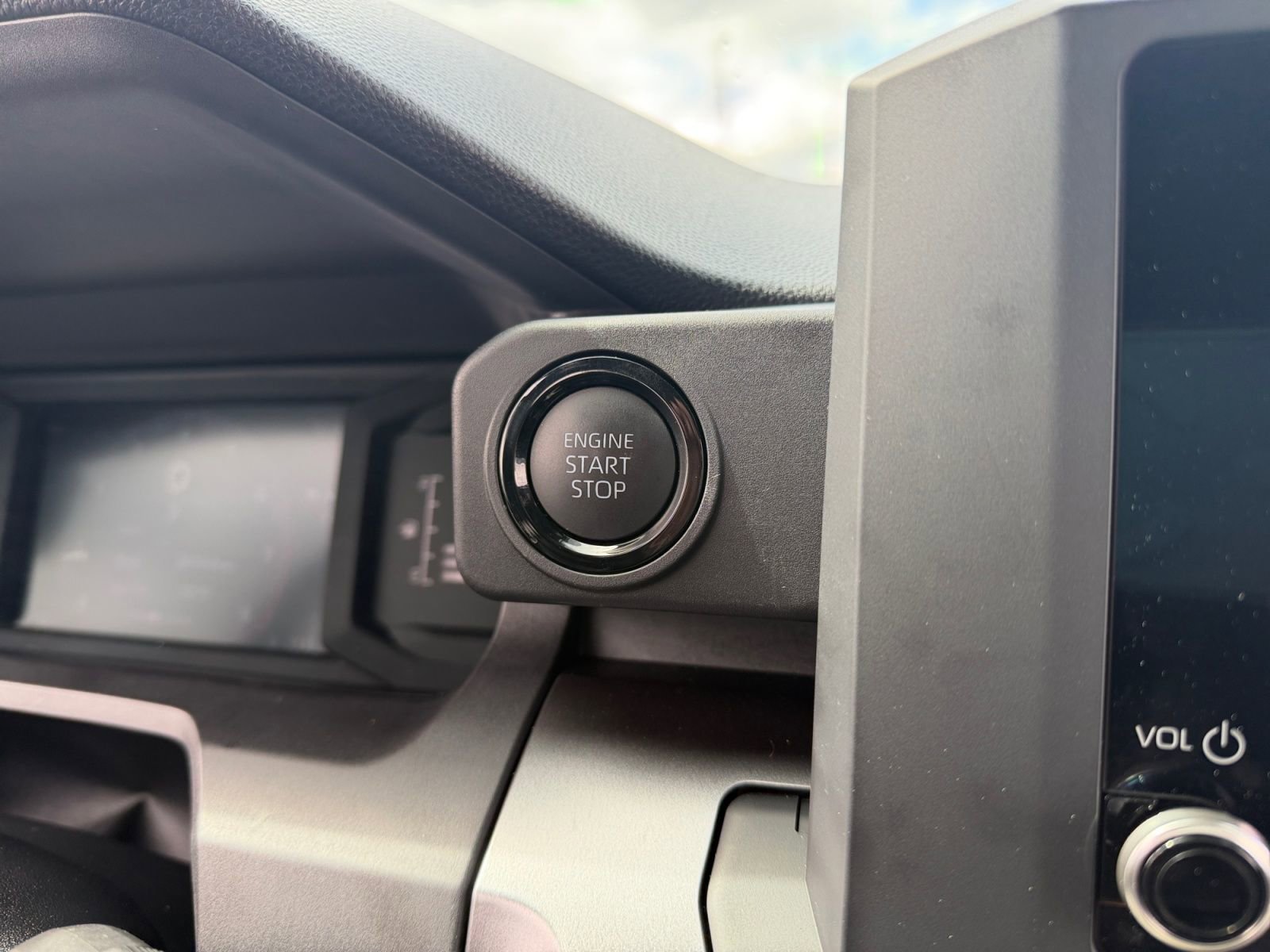 Certified 2025 Toyota Tacoma SR5 RWD image 19
