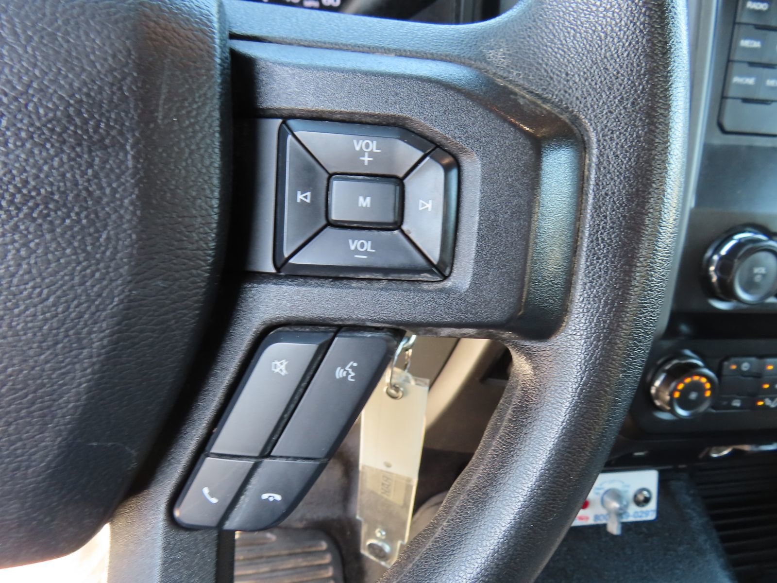 Used 2019 Ford F550 2WD Regular Cab Super Duty image 25