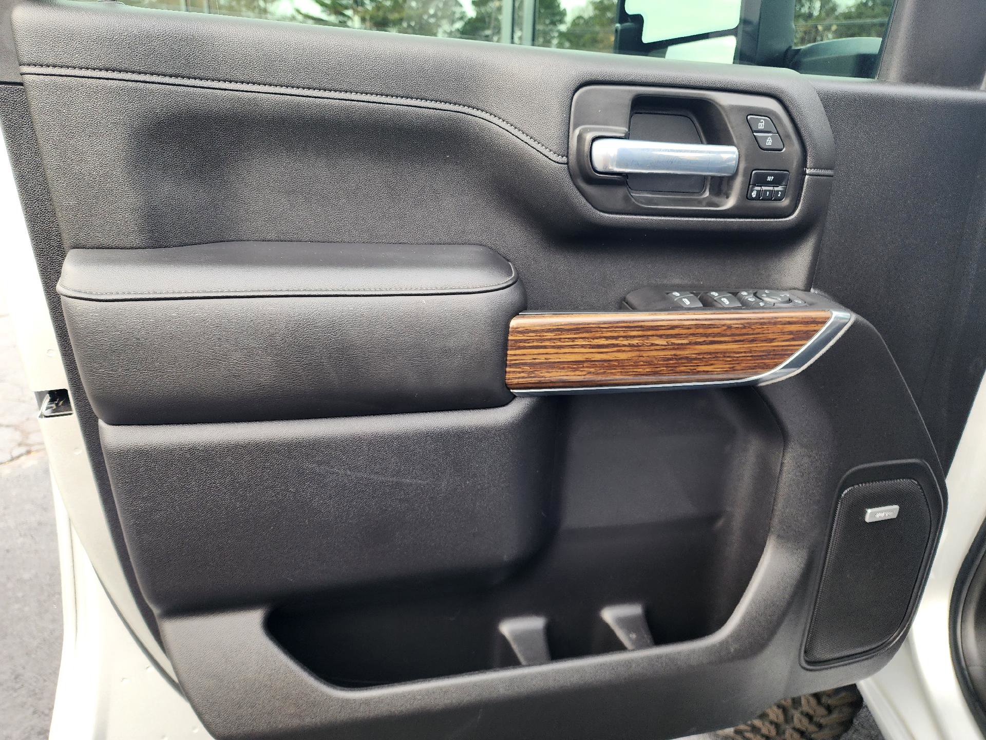 Used 2021 Chevrolet Silverado 2500 High Country image 17