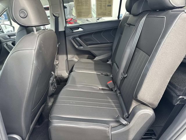 Certified 2023 Volkswagen Tiguan SE image 10