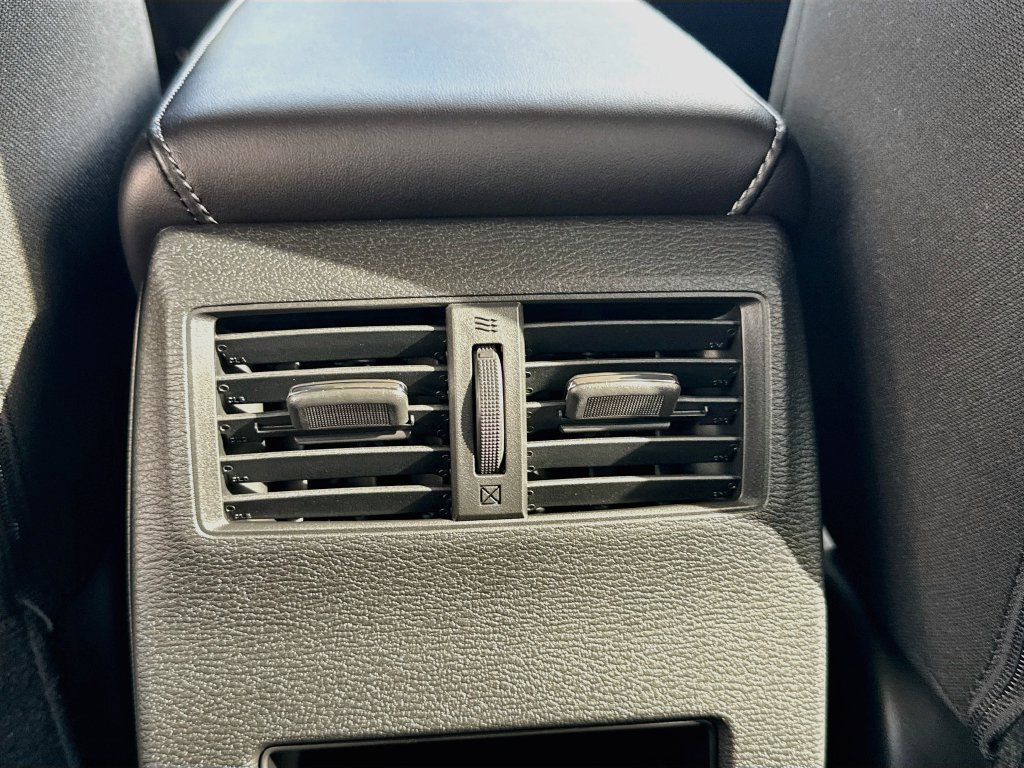 New 2026 Mitsubishi Outlander ES FWD image 27