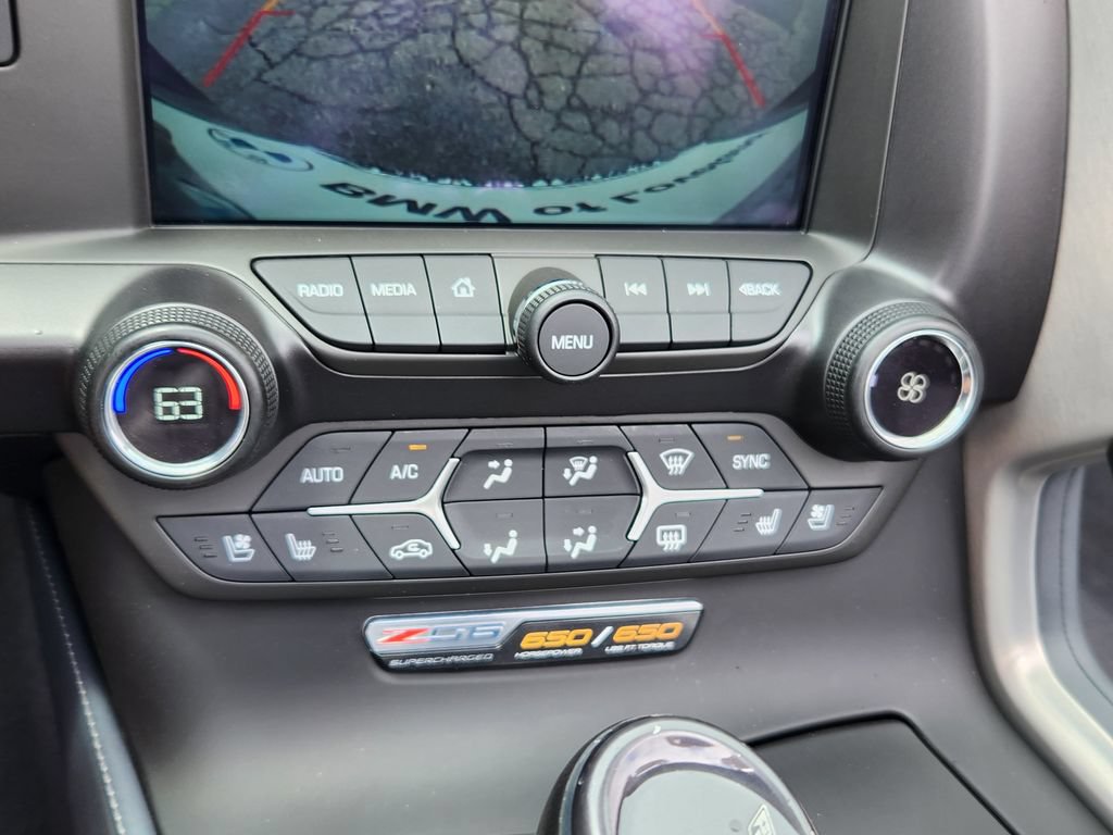 Used 2016 Chevrolet Corvette Z06 w/ 3LZ Preferred Equipment Group RWD image 23