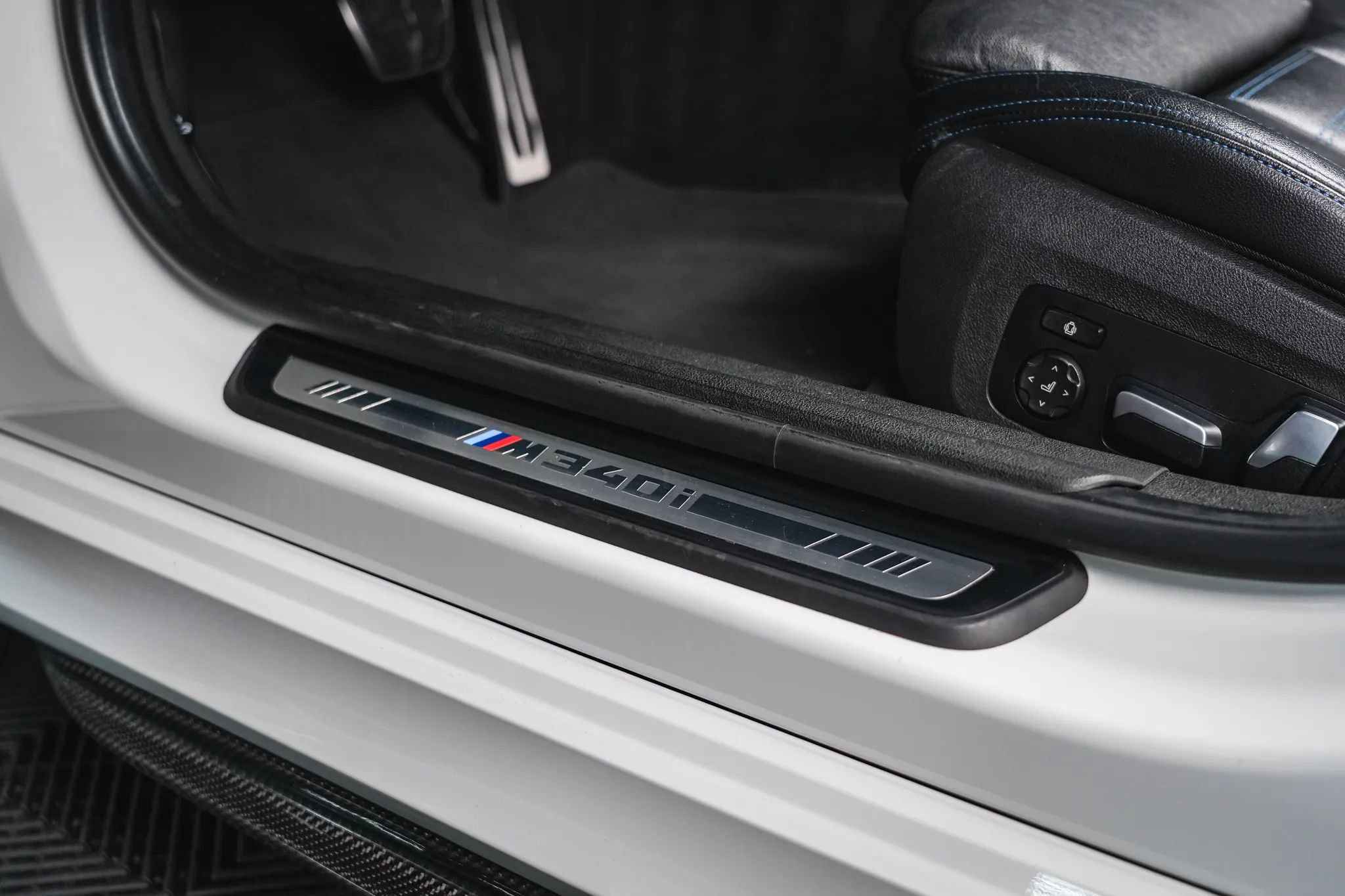 Used 2020 BMW M340i w/ Premium Package image 38