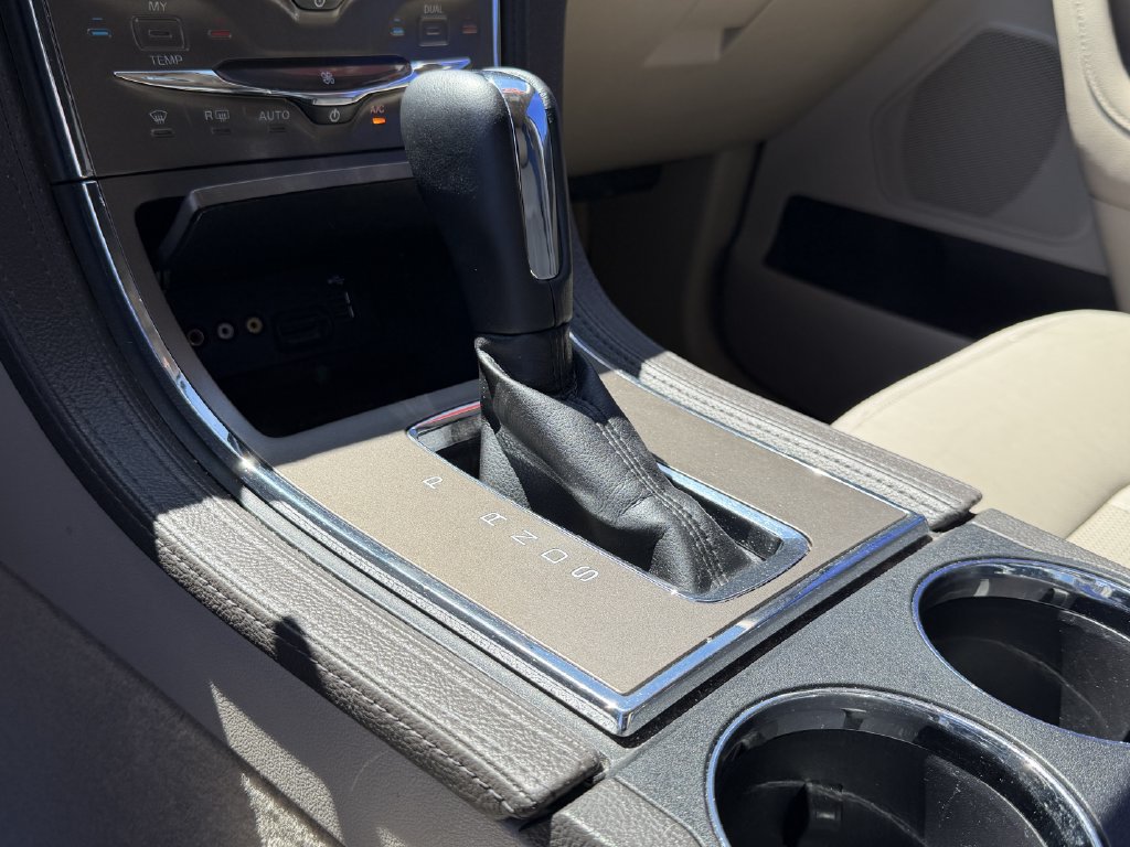 Used 2014 Lincoln MKX FWD image 9