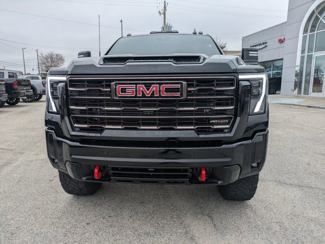Used 2025 GMC Sierra 2500 AT4X image 9