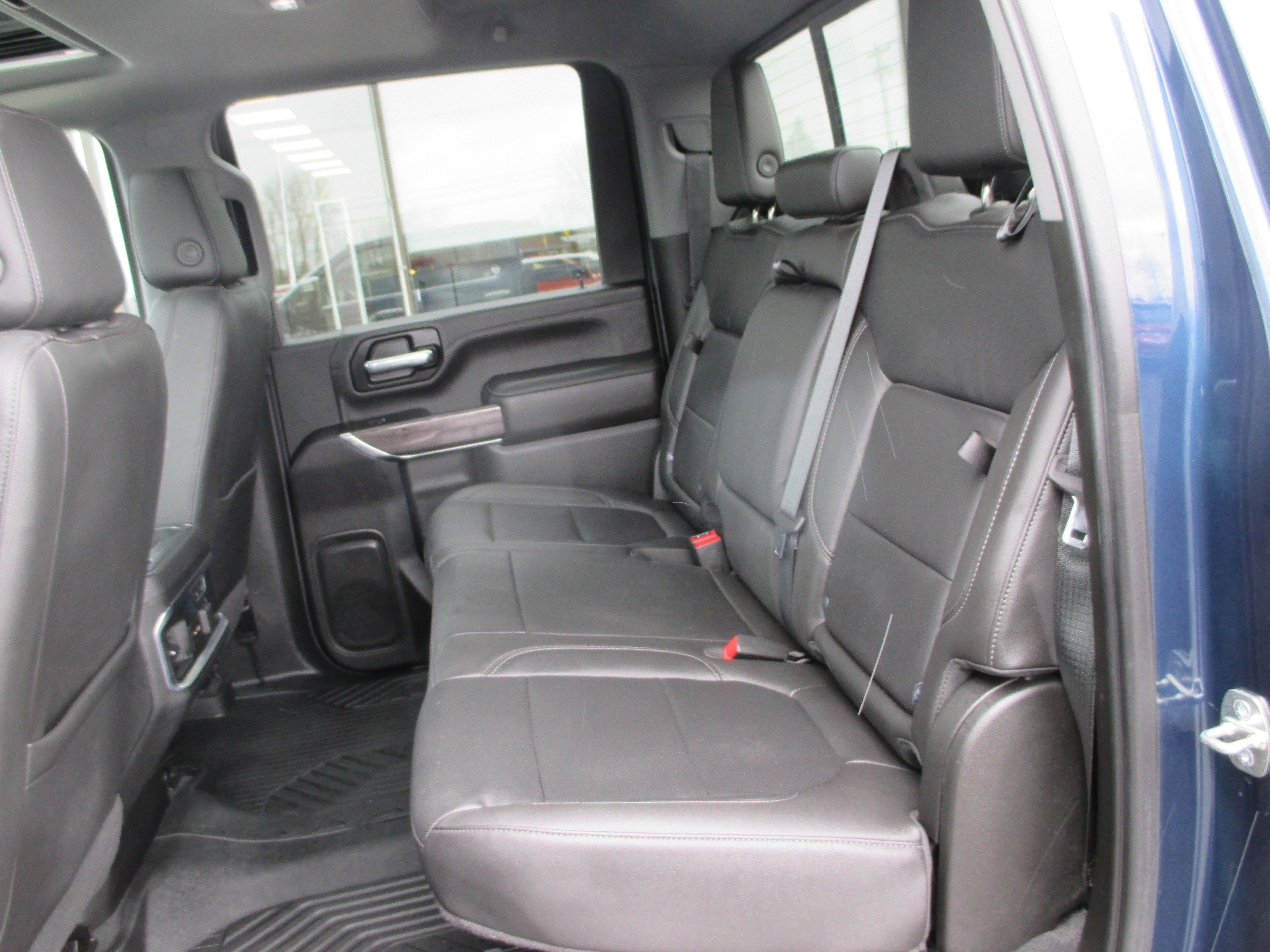 Used 2020 Chevrolet Silverado 2500 LTZ w/ LTZ Premium Package image 11