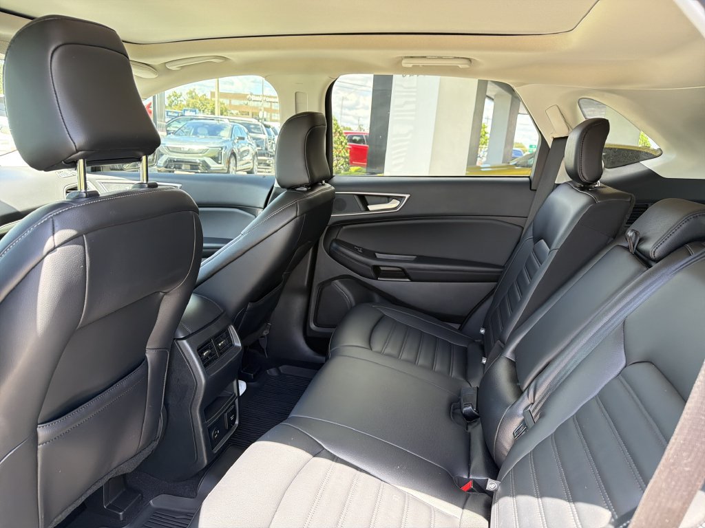 Used 2022 Ford Edge SEL w/ Convenience Package AWD/4WD image 22