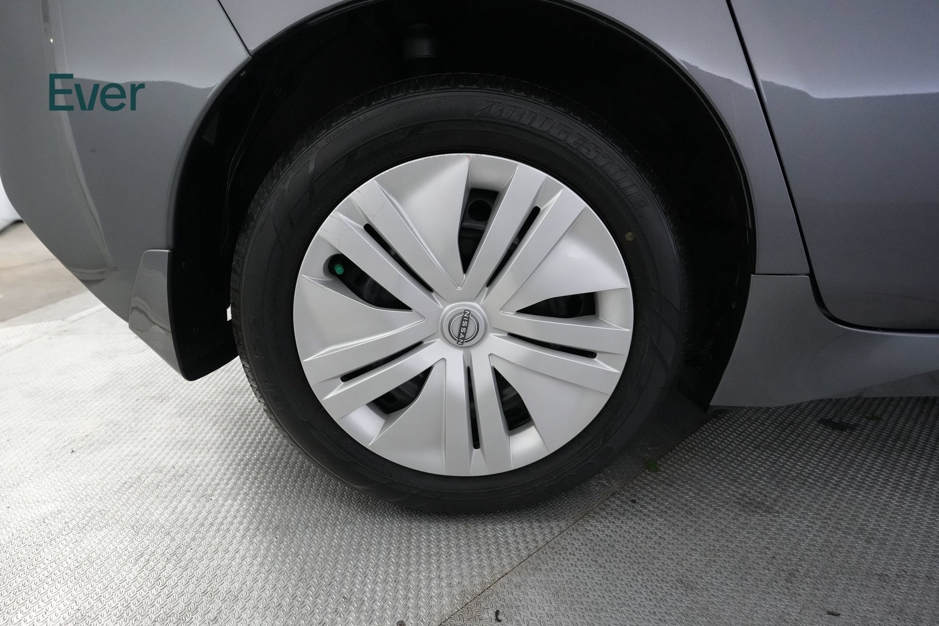 Used 2025 Nissan Leaf S FWD image 21