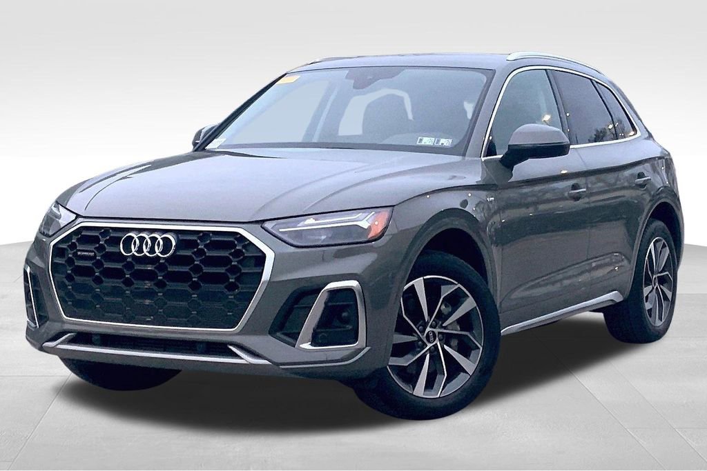 Certified 2023 Audi Q5 2.0T Premium w/ Convenience Package image 2
