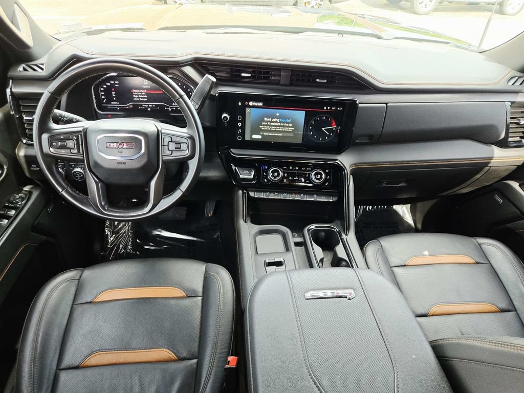 Used 2025 GMC Sierra 2500 AT4 w/ AT4 Premium Plus Package AWD/4WD image 10