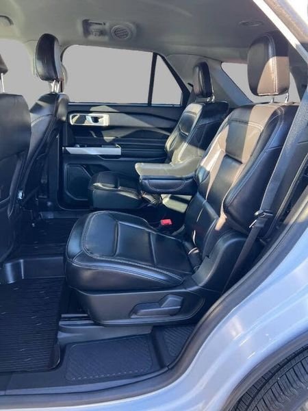 Used 2021 Ford Explorer XLT w/ Equipment Group 202A image 24