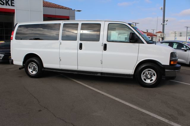Used 2020 Chevrolet Express 3500 LT w/ LT Preferred Equipment Group RWD image 21