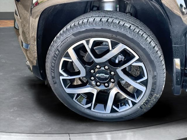 New 2025 Chevrolet Silverado EV RST image 33