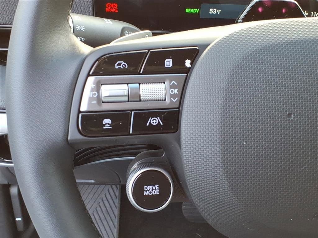 New 2025 Hyundai Ioniq 5 SE image 15