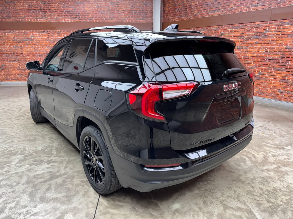 Used 2023 GMC Terrain SLT w/ Elevation Edition AWD/4WD image 3