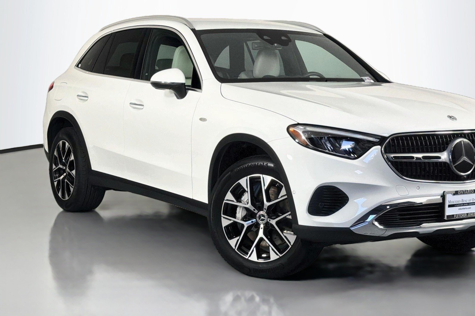 Certified 2025 Mercedes-Benz GLC 350e 4MATIC w/ Driver Assistance Package image 15