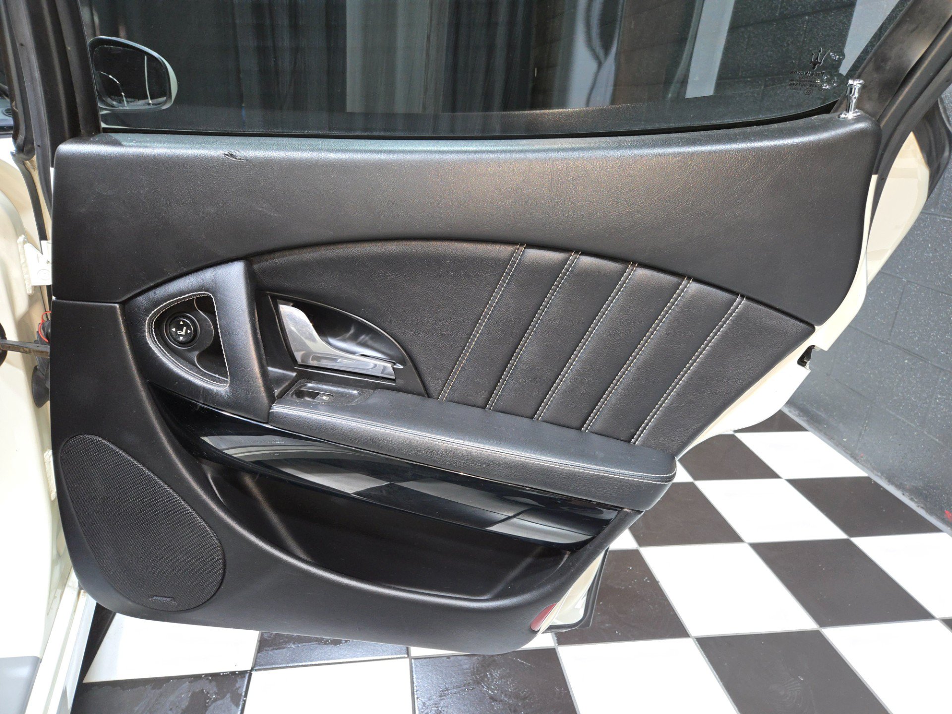 Used 2012 Maserati Quattroporte S RWD image 17