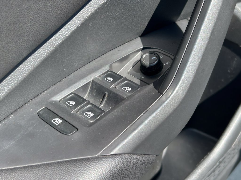 Used 2019 Volkswagen Jetta SEL FWD image 22